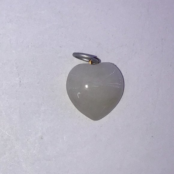 Snowy Quartz Heart Pendant - Picture 9 of 15